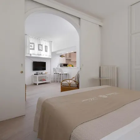 Nautilus House Apartment
