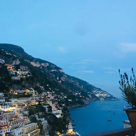 Nautilus House Apartment